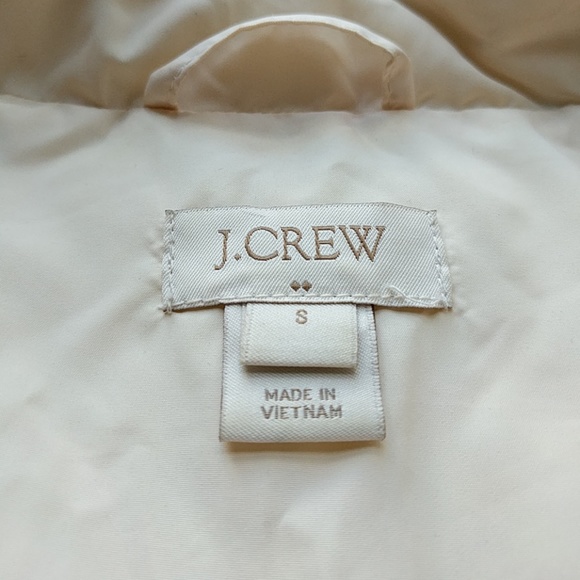 J Crew quilted excursion vest - Picture 3 of 6